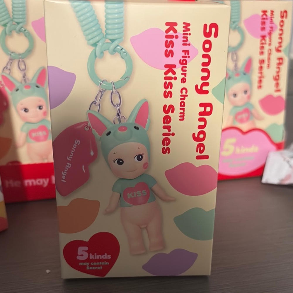 Sonny Angel Mini Figure Charm Kiss Kiss Series